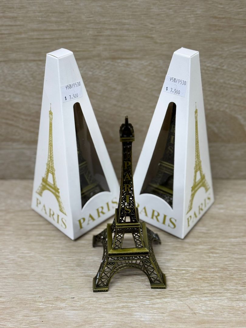 958 TORRE EIFFEL
