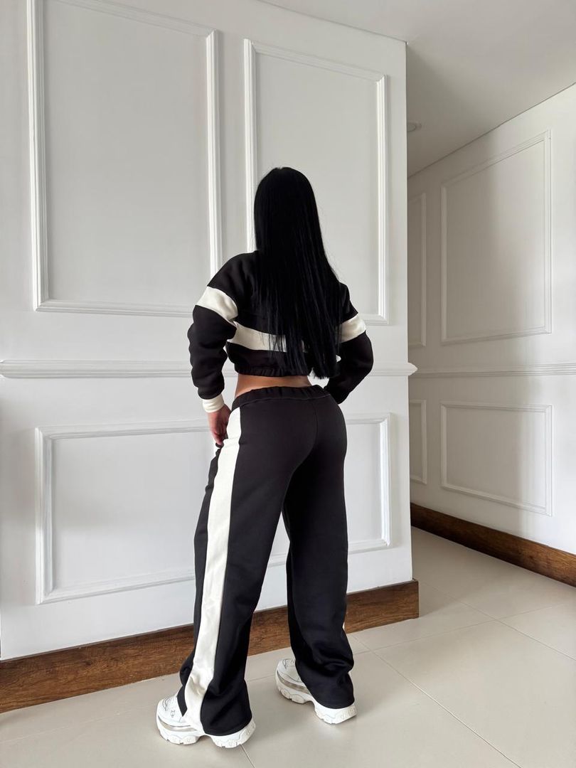 CONJUNTO DEPORTIVO 