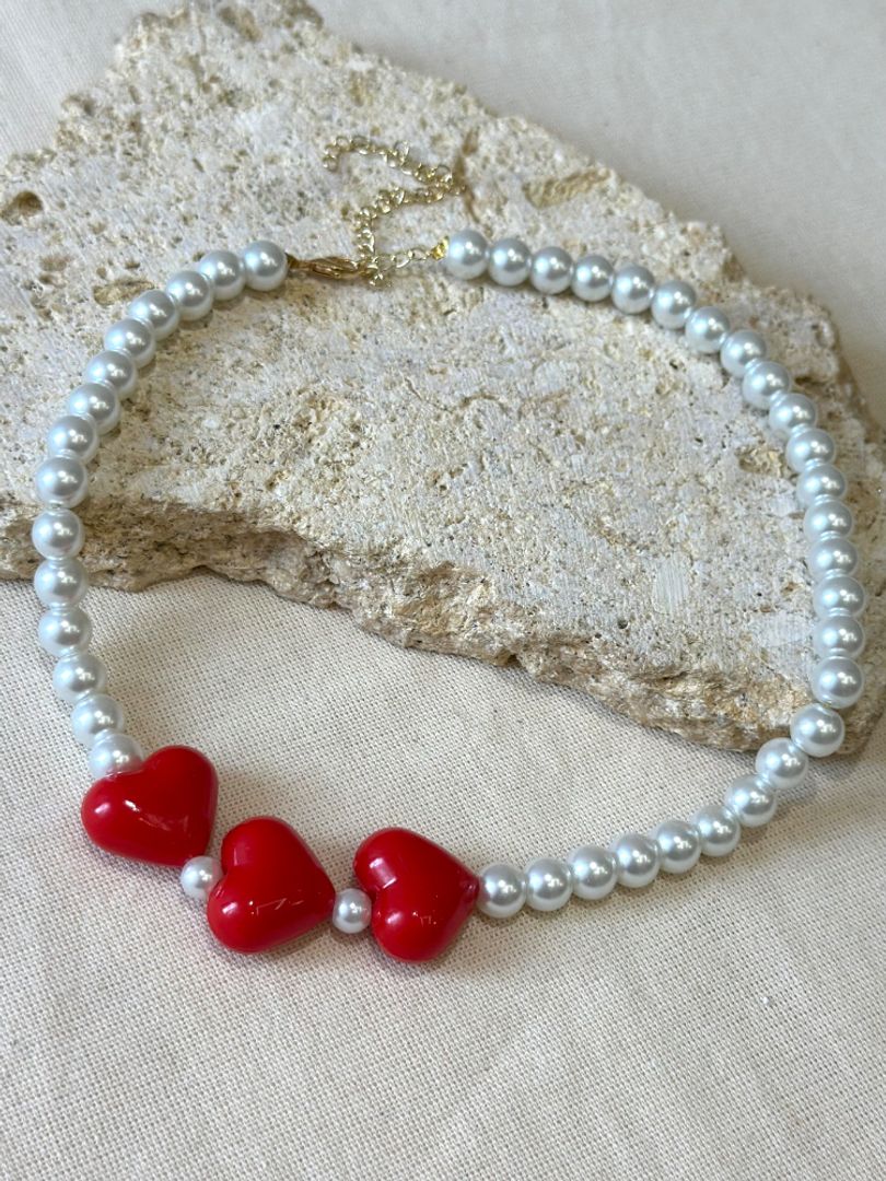 Collar perla corazones 
