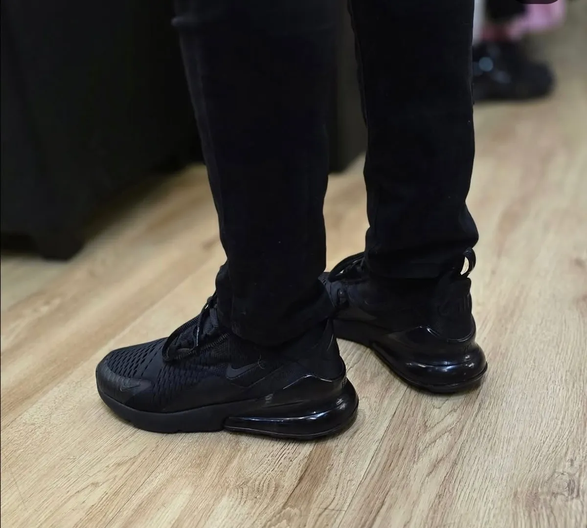 Nike 270 Black 