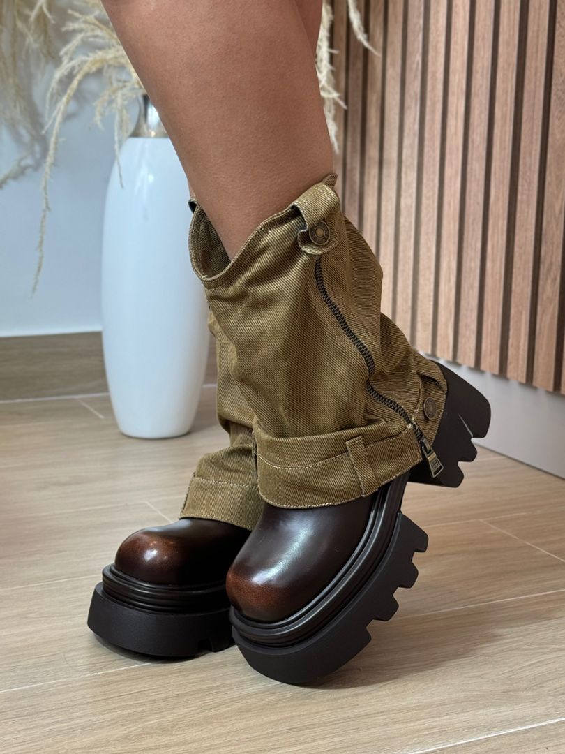 Botas Denim Punta brillante 