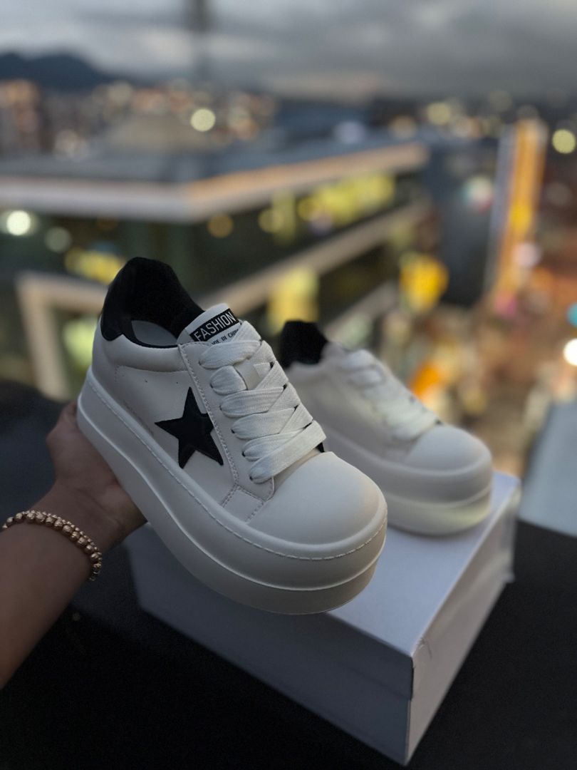 Tenis Platform stair