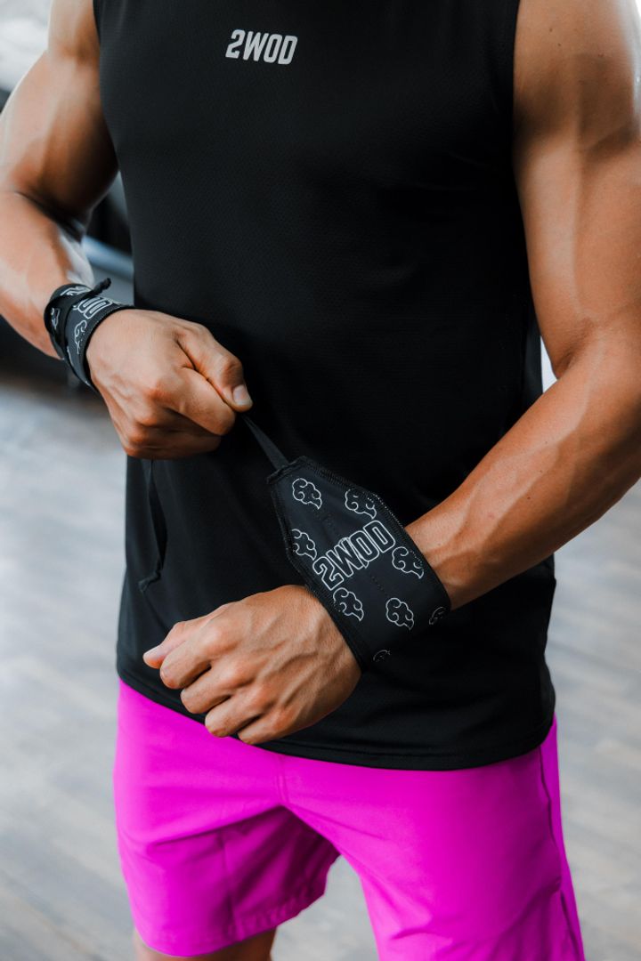 MUÑEQUERAS FIJAS  NEGRAS NUBES 