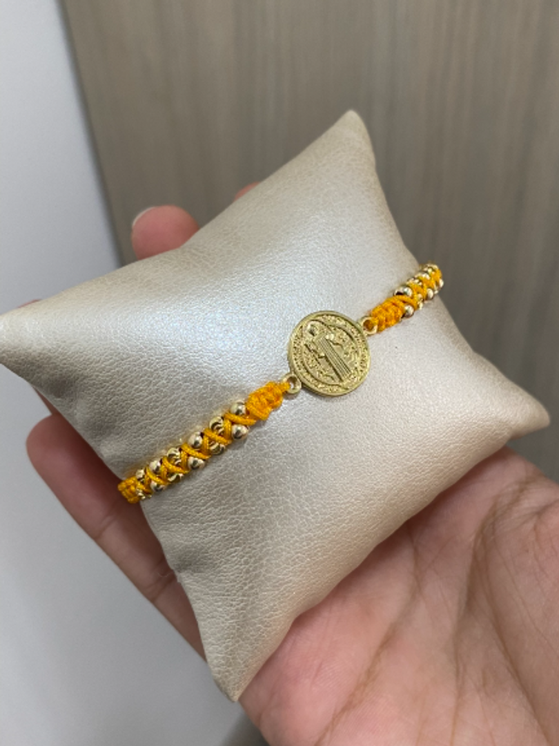 Pulsera San Benito balin liso e italiano 3mm tejido macramé 