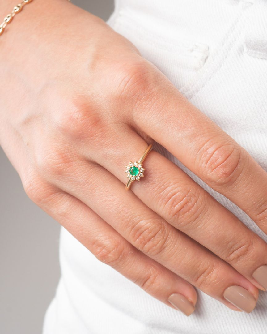 Anillo Dalia