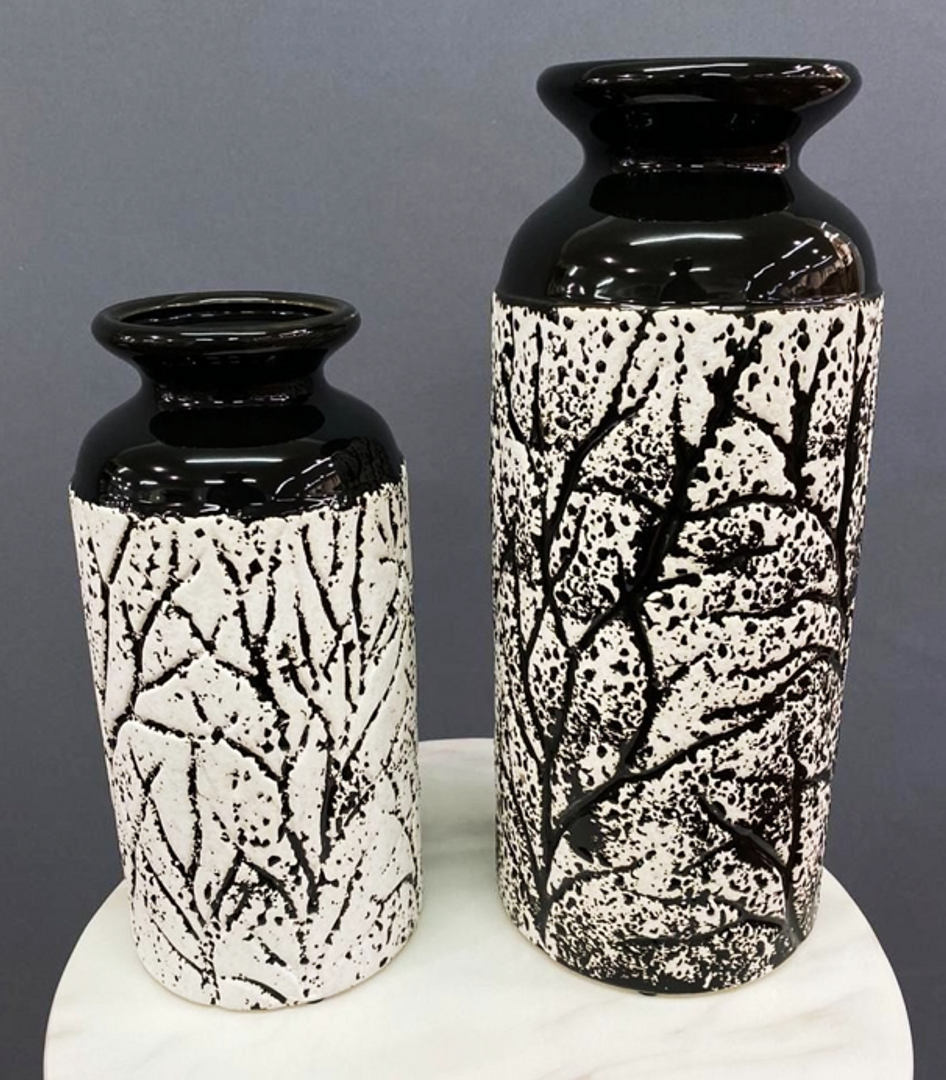 Floreros en cerámica negro con blanco