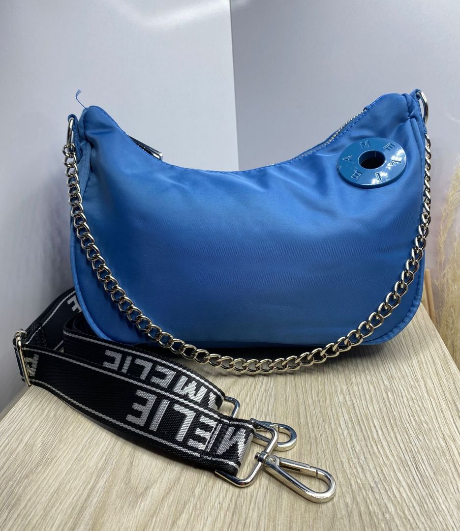Bolso azul, beige y negro 