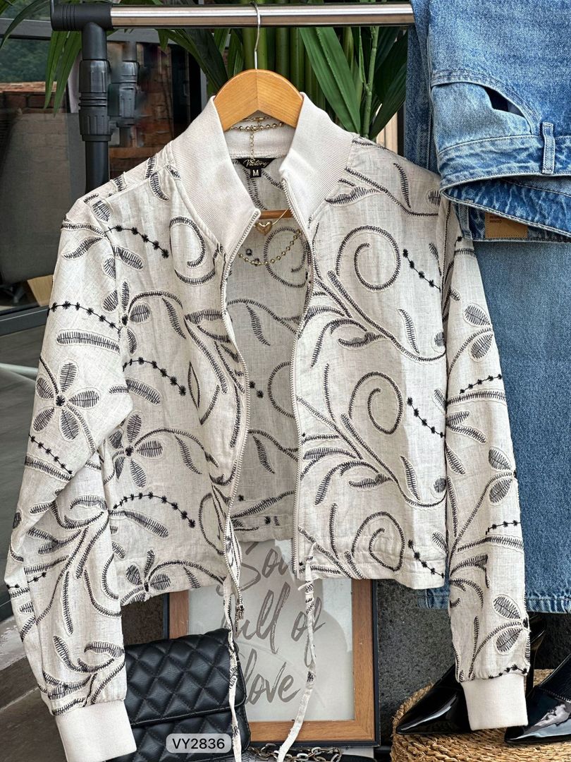 CHAQUETA BORDADA VY2836