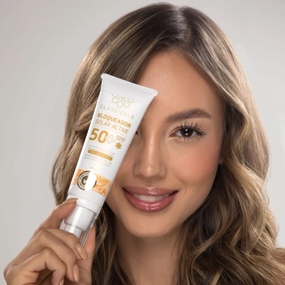 Bloqueador facial color piel 