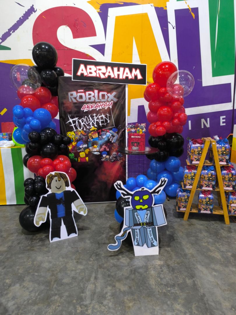 DECORACION CON GLOBOS ROBLOX