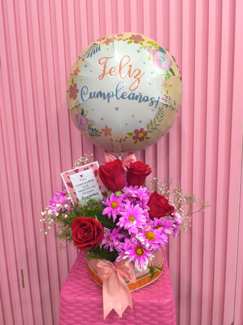FLORES CON GLOBOS 