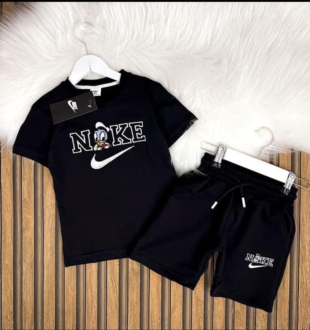 SET DE SHORT + CAMISETA NIÑO