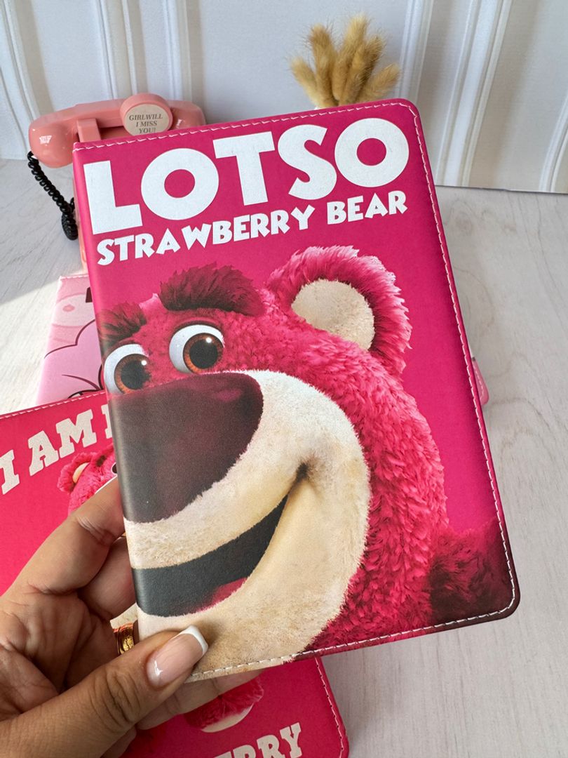 Cuadernos rayados lotso 