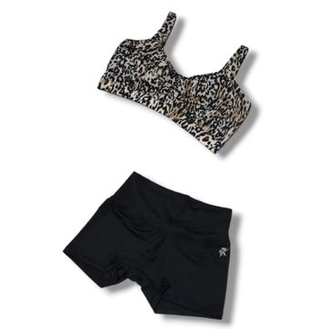 Imagen del producto Conjunto top + short tiro alto