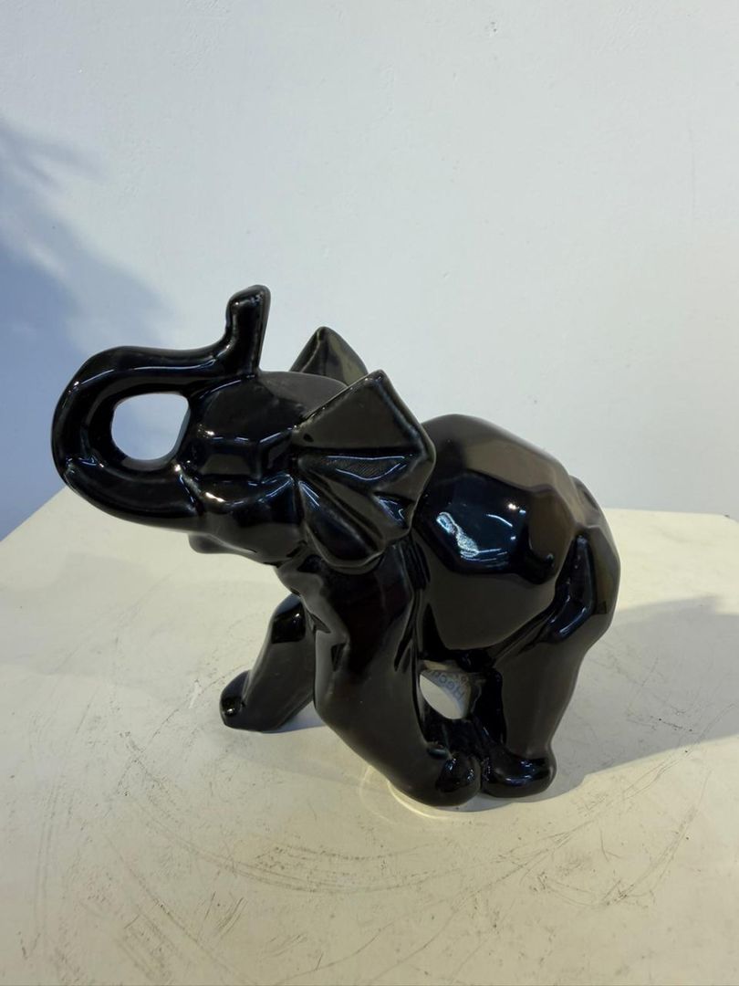 ELEFANTE DE POLIRECINA