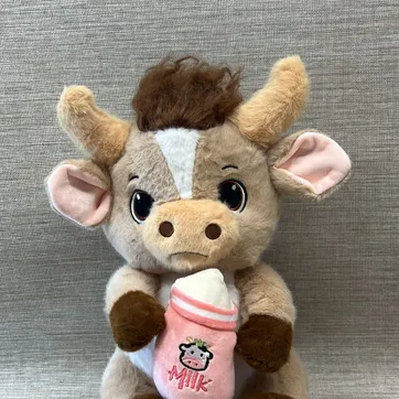 Imagen del producto TORO CON TETERO BEIGE 40 CM