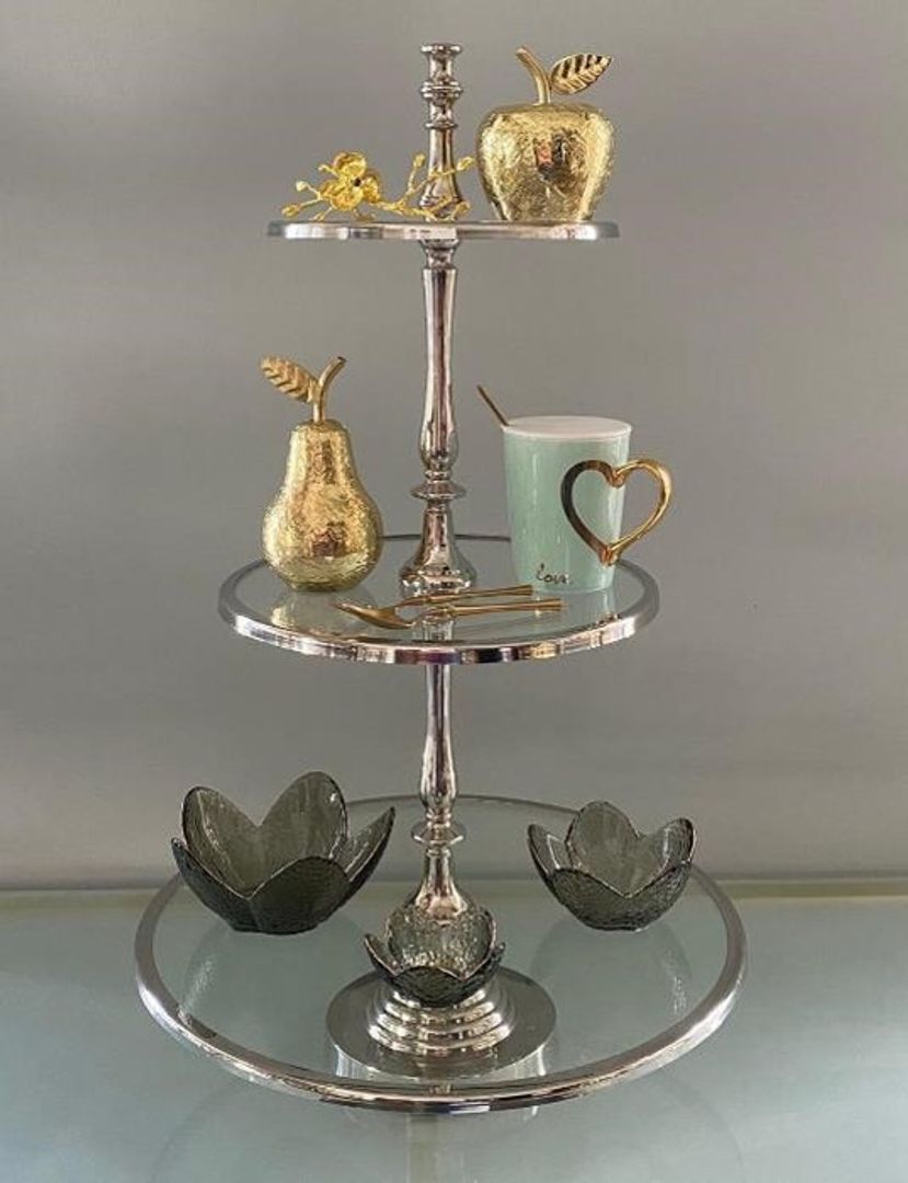 Base para pasteles plateado en metal con cristal