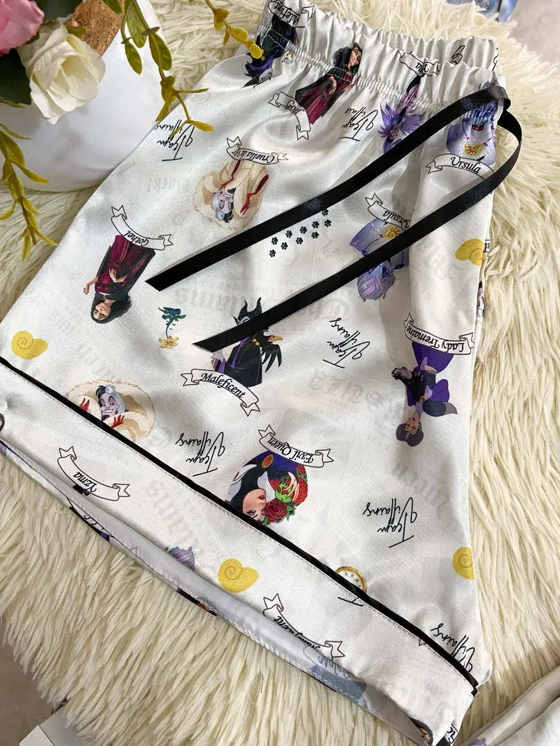 Set "Villanas" / Seda