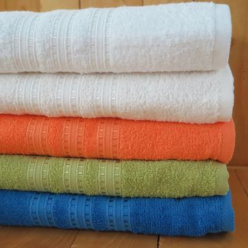  Toalla de Baño Cannon 70x140 cm – Suavidad y Alta Absorción - imagen 1