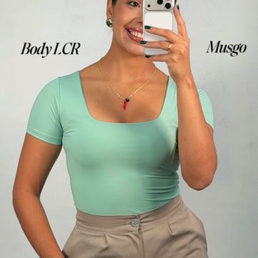 Imagen del producto Body Alicrado / Manga Corta Cuadrado
