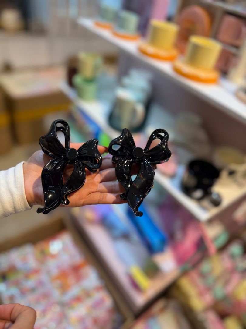 CAIMAN MOÑO NEGRO BRILLANTE