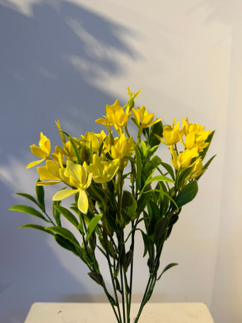 FOLLAJE PLASTICO AMARILLO