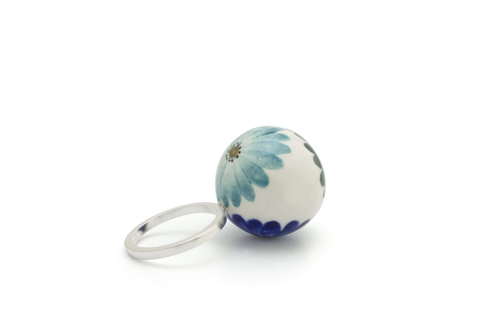 CARMEN MEDIUM SPHERE RING
