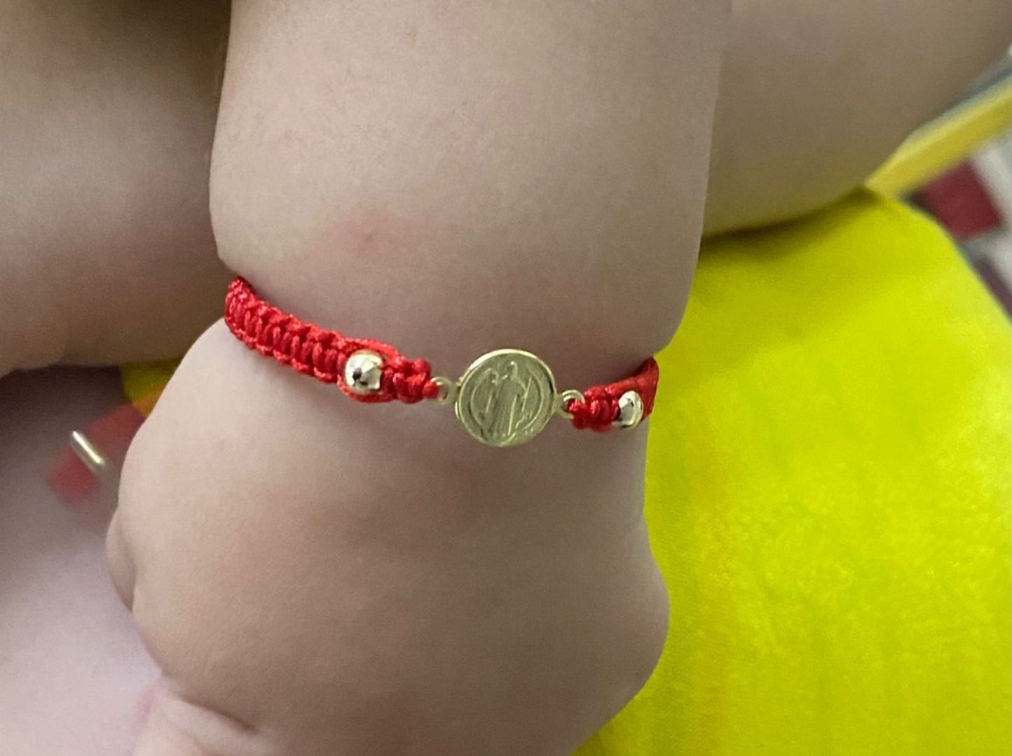 Pulsera san benito tejida mini