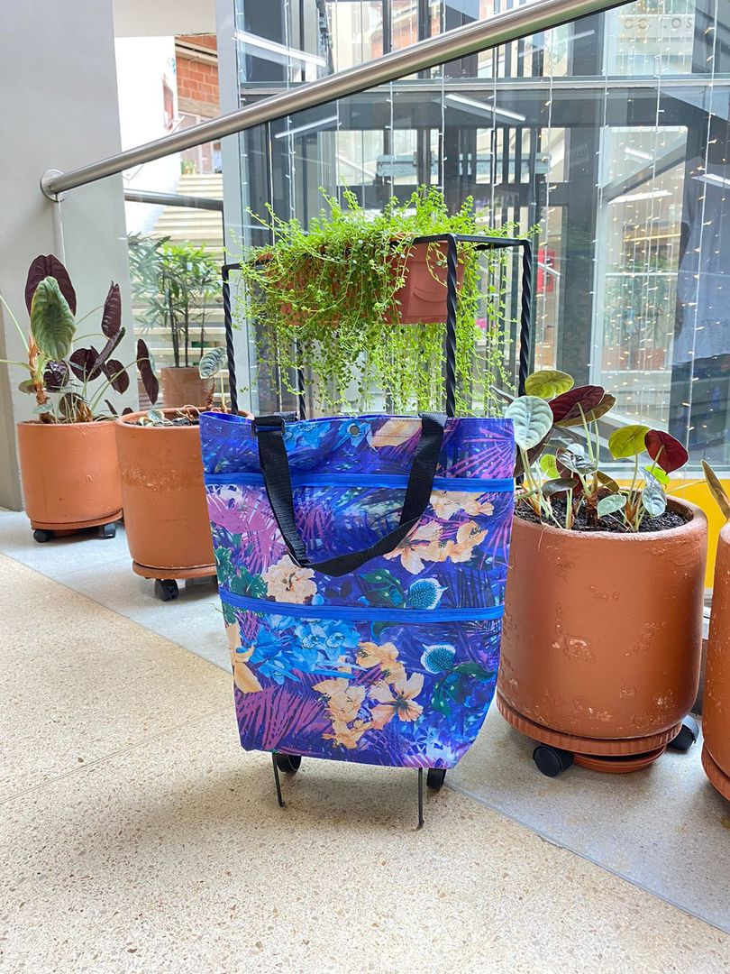 Bolsa con ruedas plegable