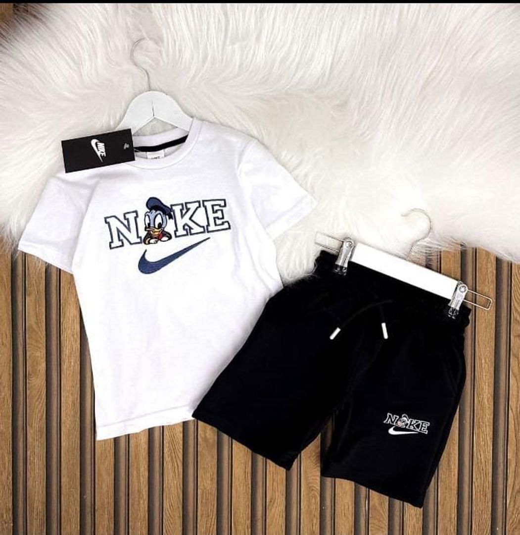 SET DE SHORT + CAMISETA NIÑO