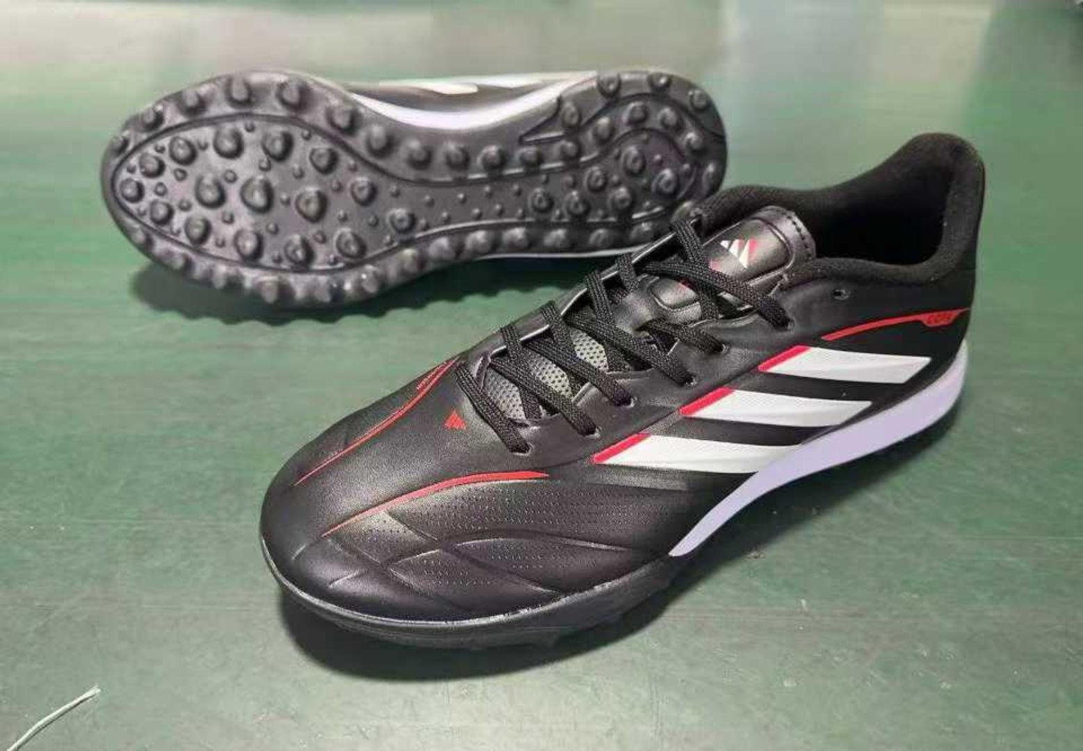 Tenis Copa Mundo TF - Sintética / Turf Lote 1