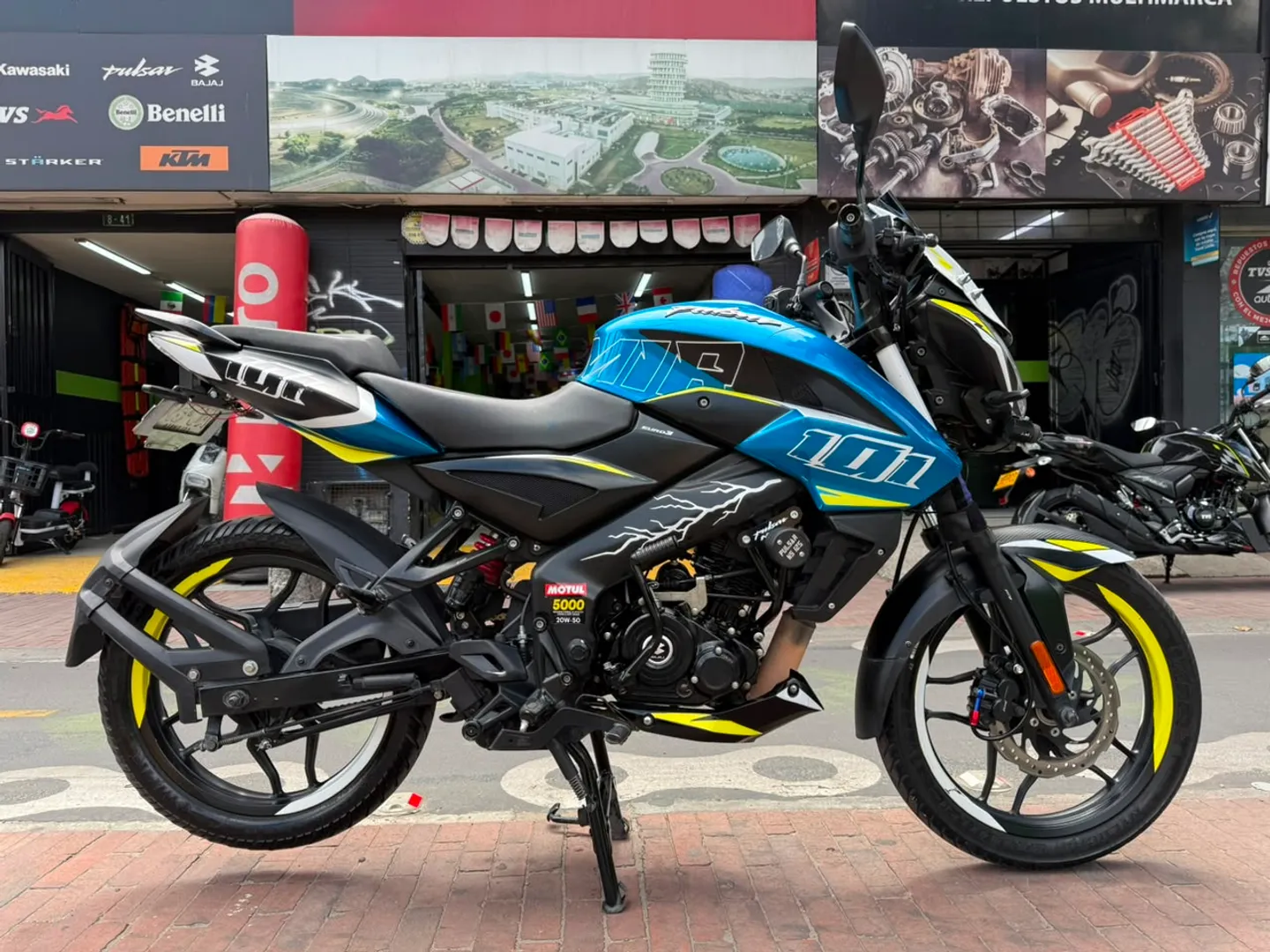 BAJAJ PULSAR NS  125 
