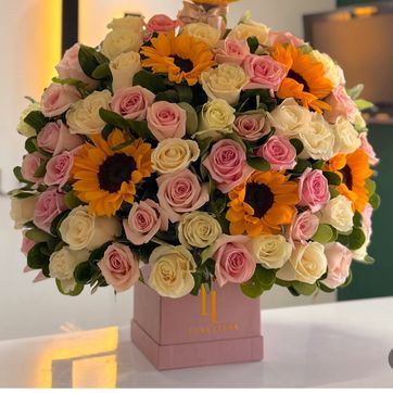 Imagen del producto Ramo x60 rosas y giraoles
