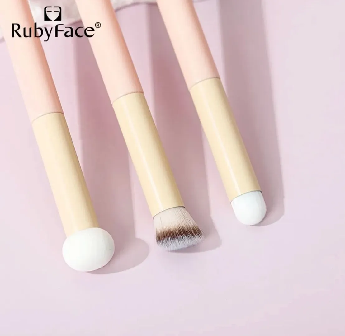 SET DE 3 BROCHAS RUBY FACE