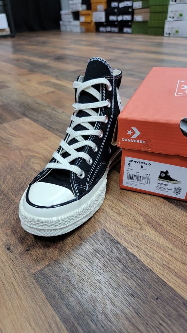 Converse lona