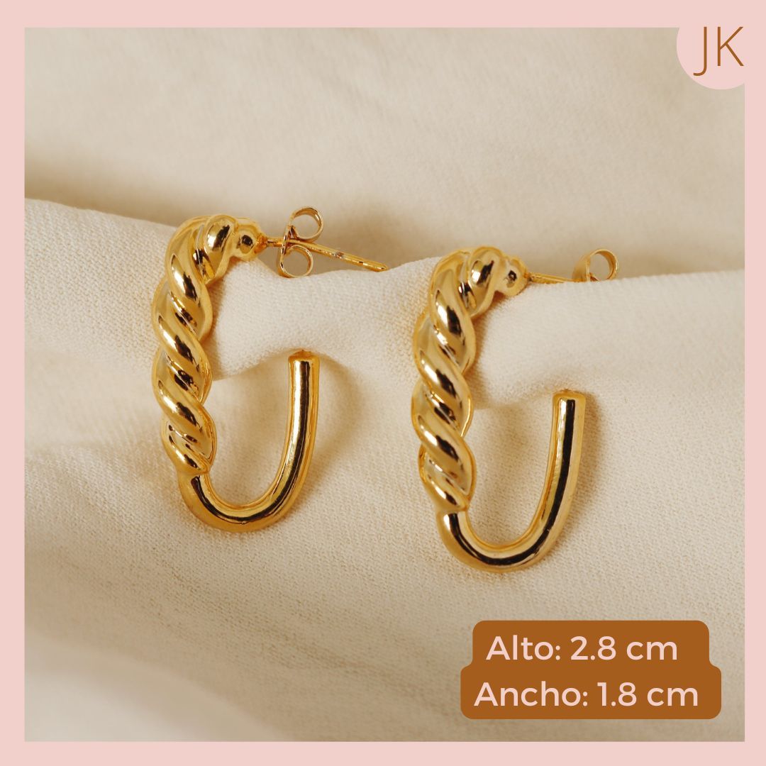 Aretes Media Luna Trenzada 