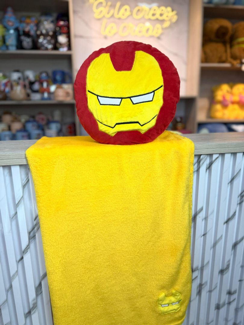 cobija SÚPER HÉROES almohada de peluche