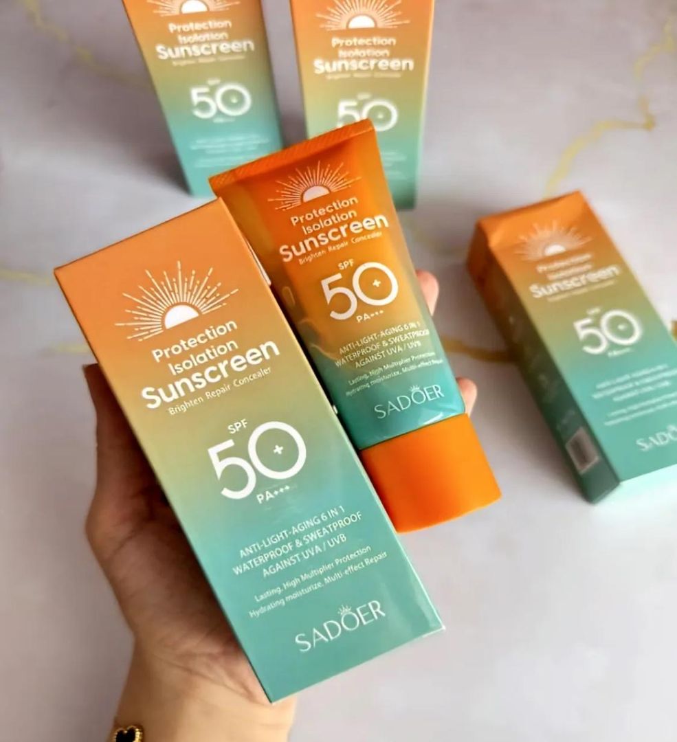BLOQUEADOR SOLAR 50 SPF*