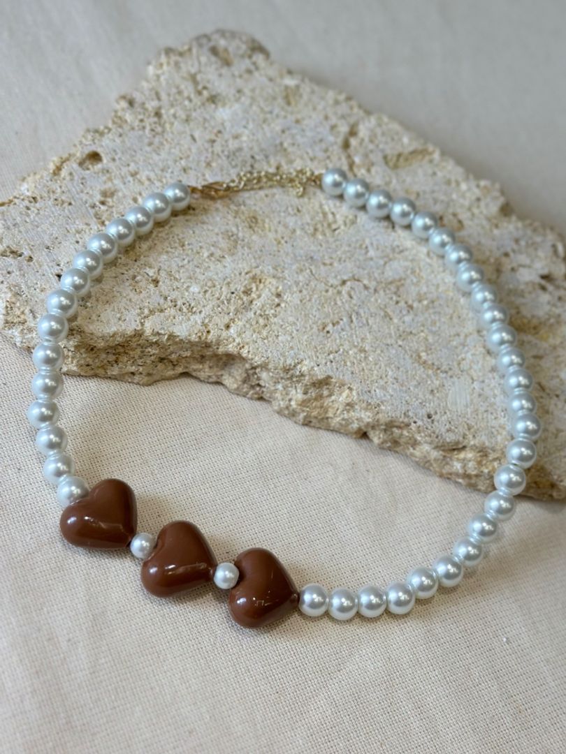 Collar perla corazones 