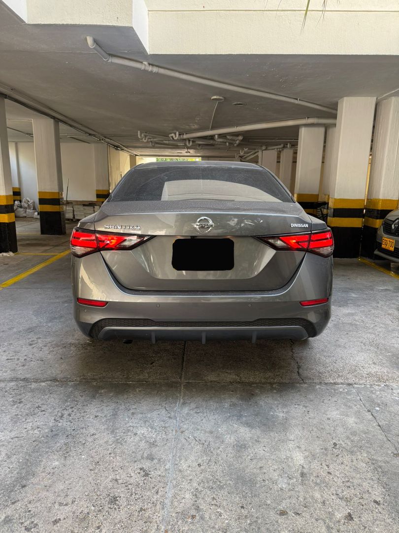 NISSAN SENTRA EXCLUSIVE 2024 