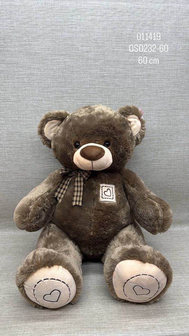 OSO CON CORAZÓN BORDADO 60 CM