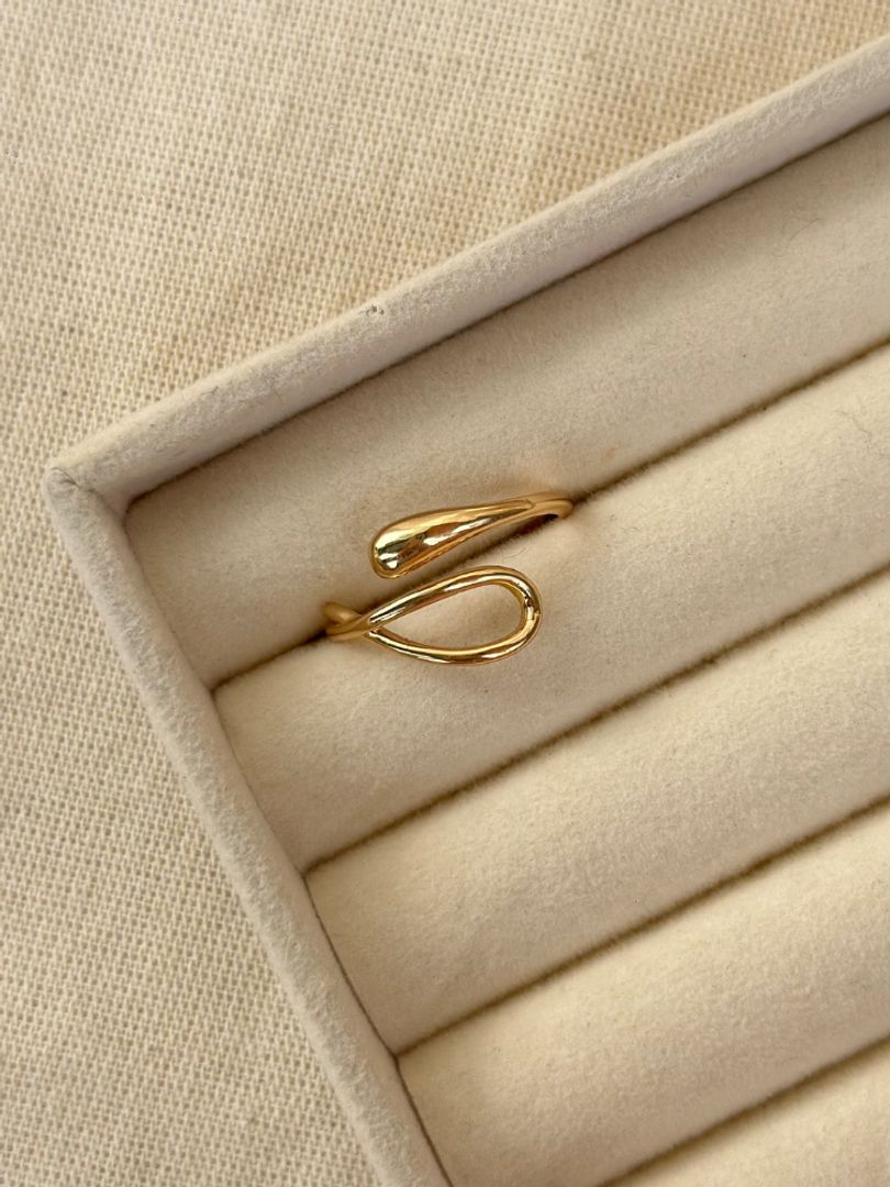 Anillo dorado doble 