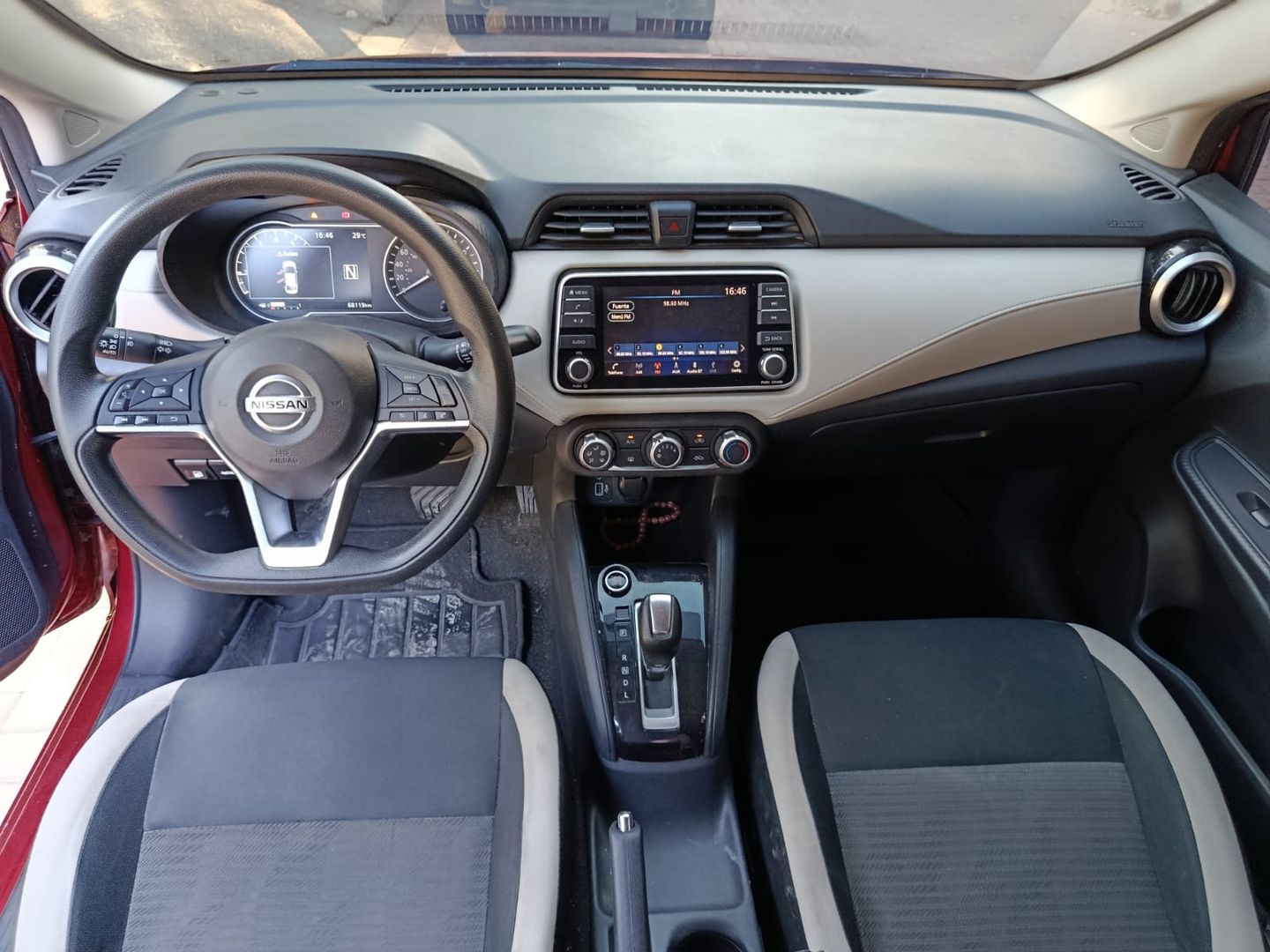 NISSAN VERSA AUT ADVANCE 2021