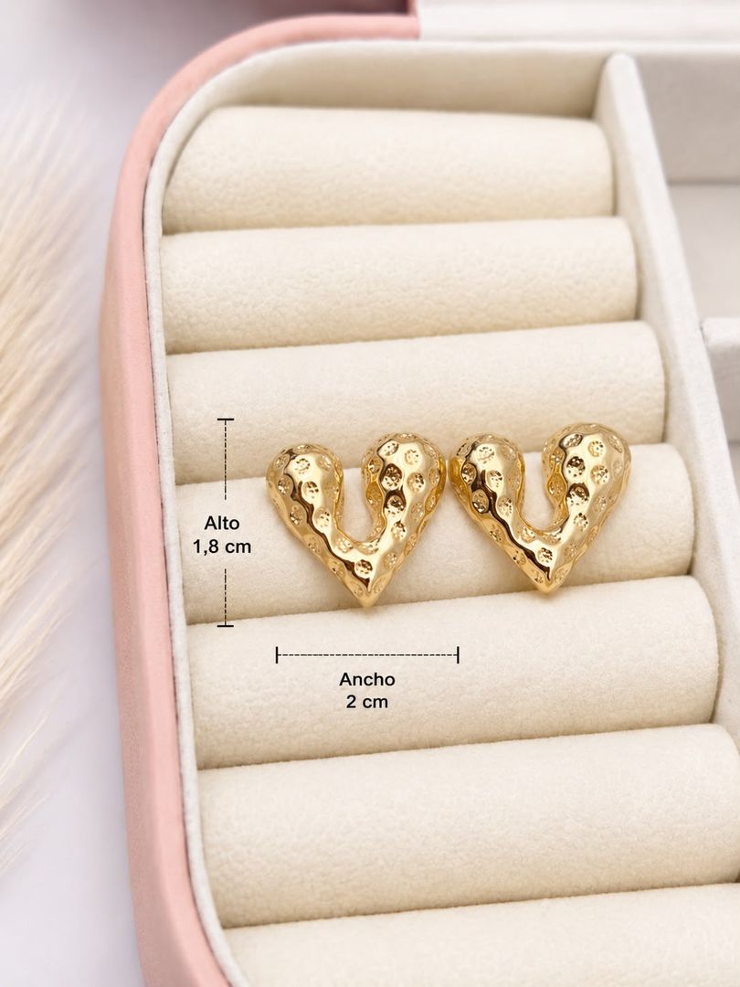 Aretes Corazón Texturizado en Rodio Dorado 