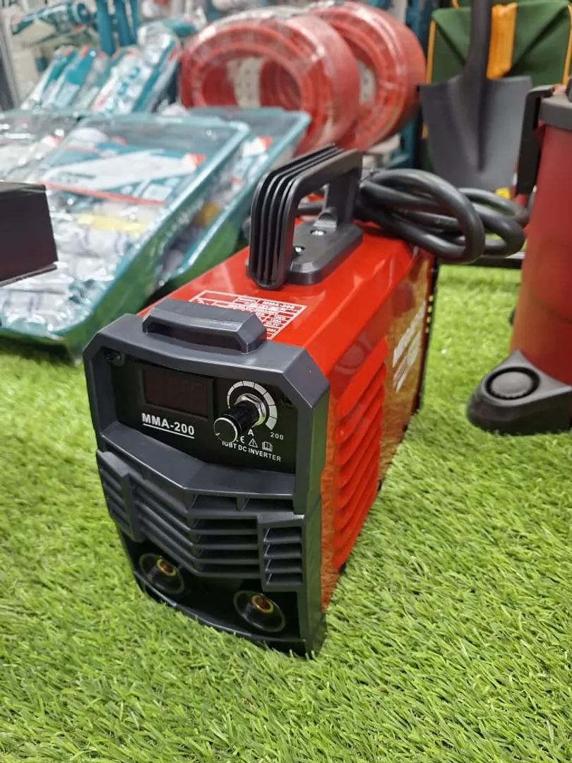 MAQUINA D/SOLDAR 200 AMP MMA 110V DIGITAL JAGUAR