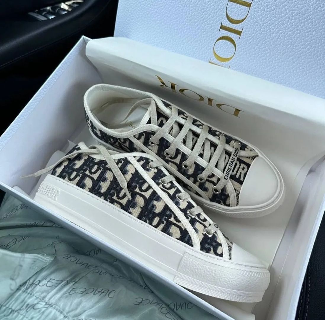 Christian Dior 