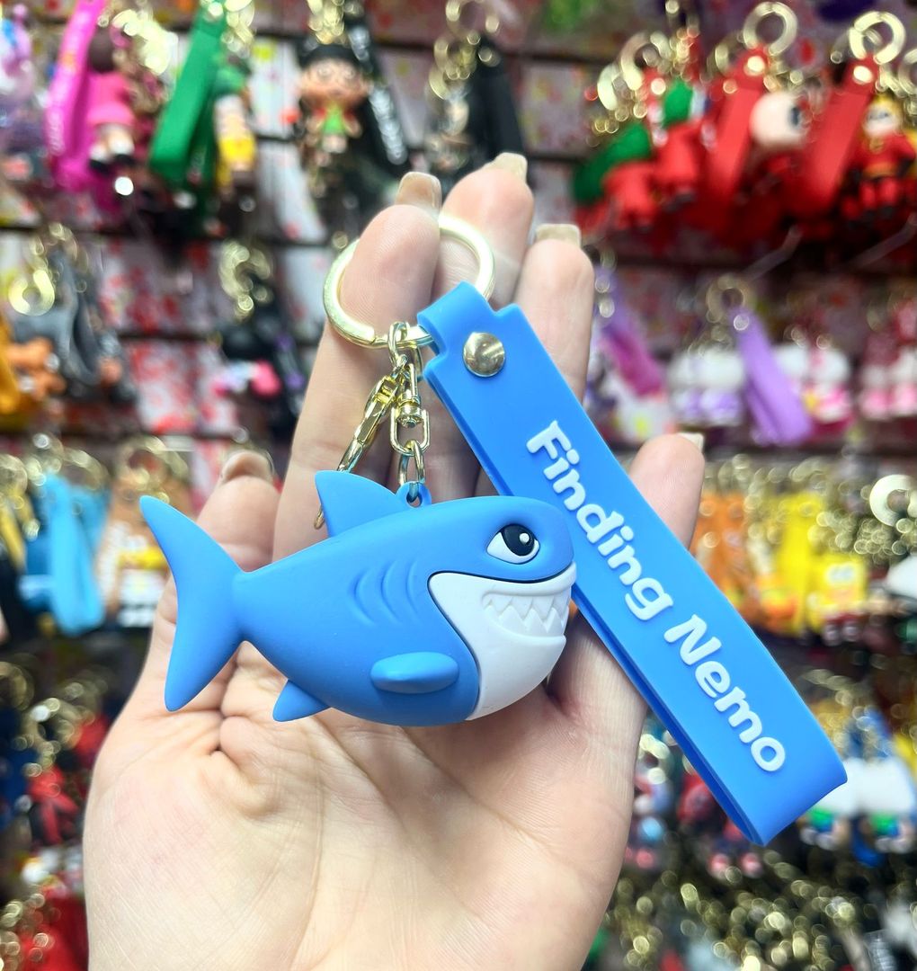 LLAVERO BUSCANDO A NEMO