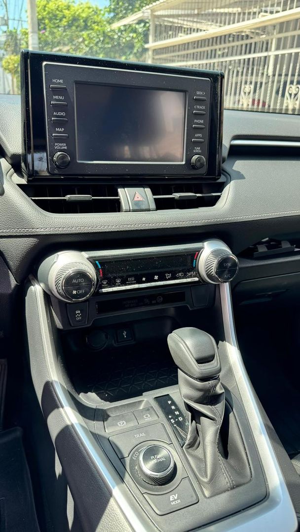 TOYOTA RAV4 HIBRIDA 2022