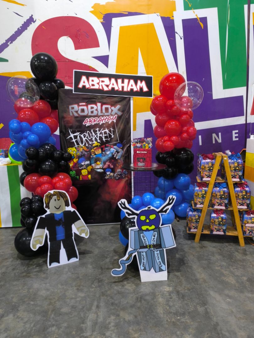 DECORACION CON GLOBOS ROBLOX