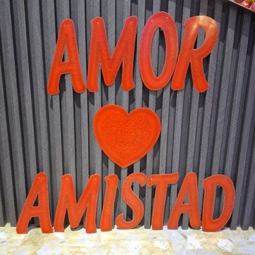 Imagen del producto LETRERO CARTÓN AMOR Y AMISTAD 